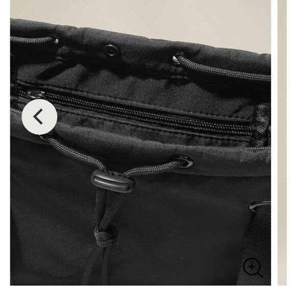 Beyond Yoga Convertible Gym Bag Black OS NWT in packaging - Picture 5 of 11